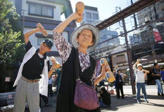 日本大和市宣布70多岁不能算老人